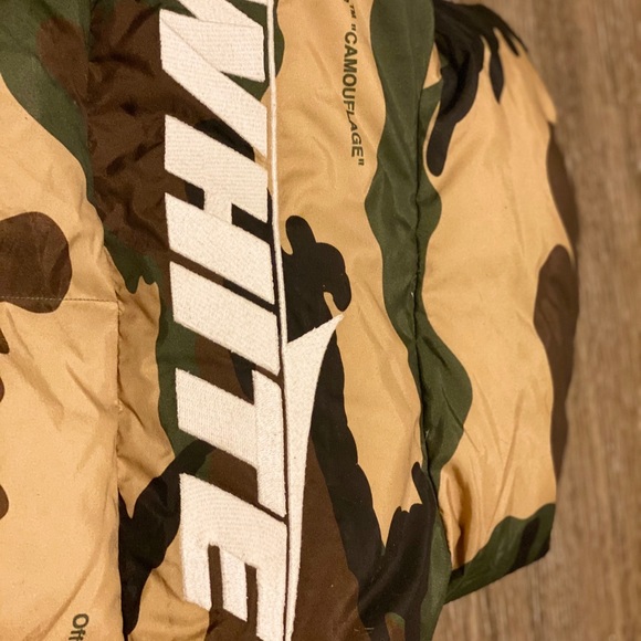 OFF-WHITE DESIGNER XXL CAMO VEST - Picture 3 of 7
